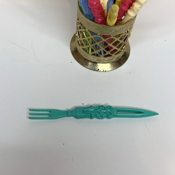 MCM Pick-Ette Pack Appetizer Fork Set 24 Plastic Forks With Gold Tone Holder - Picture 8 of 8